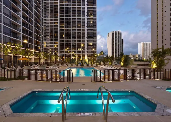 Breezy Condo With Pool & Beach Access