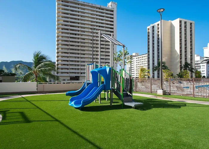 Breezy Condo With Pool & Beach Access