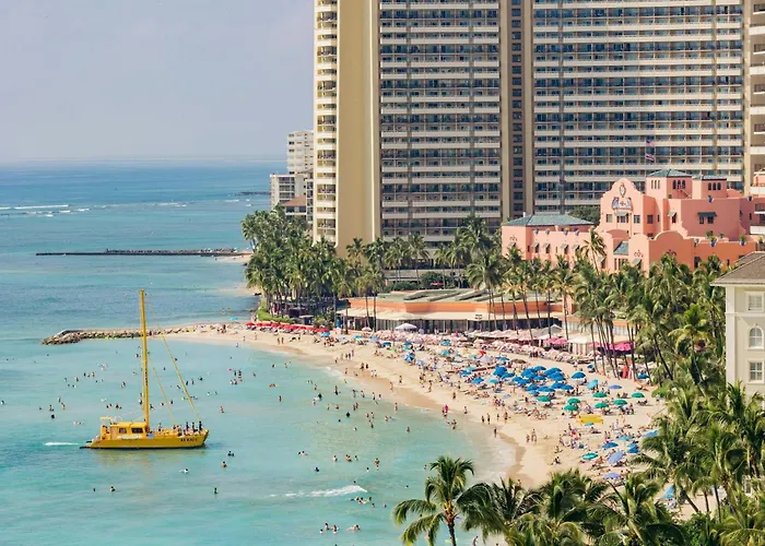Waikiki Circle By Castle